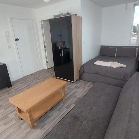 Spacious Studio Maidstone - Redecorated Oct 2023 Kültér fotó