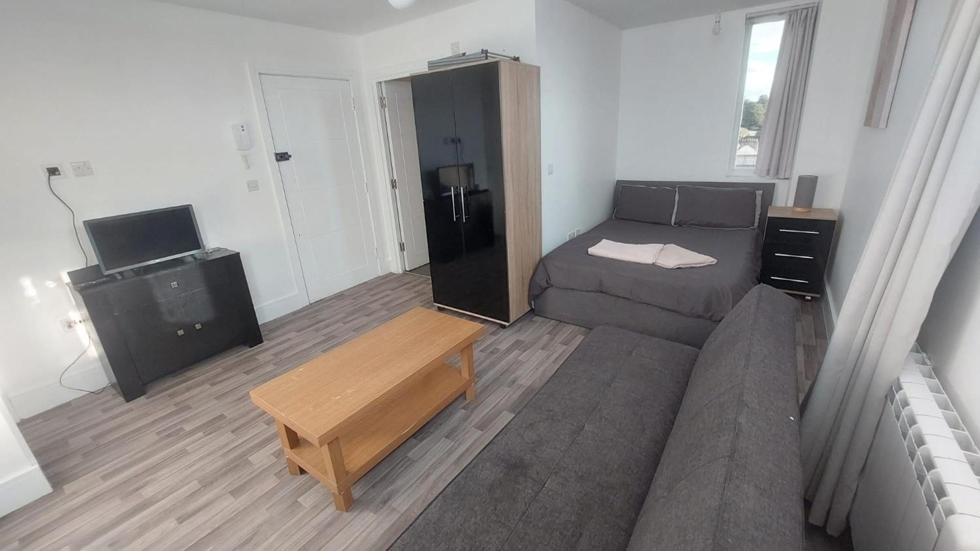Spacious Studio Maidstone - Redecorated Oct 2023 Kültér fotó