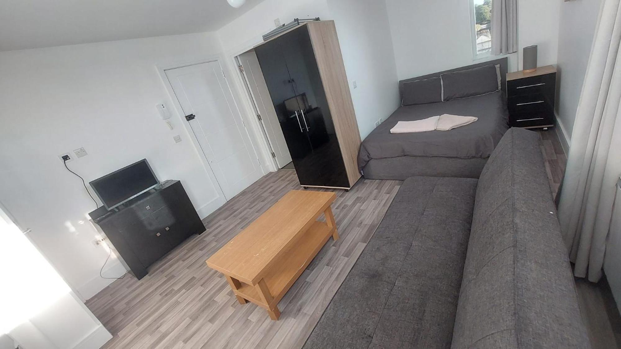 Spacious Studio Maidstone - Redecorated Oct 2023 Kültér fotó